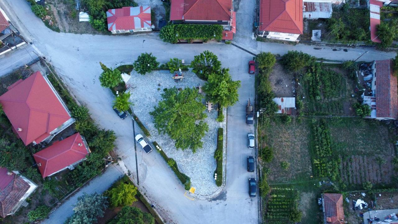 Arados Family Residence Kalampáka Ngoại thất bức ảnh