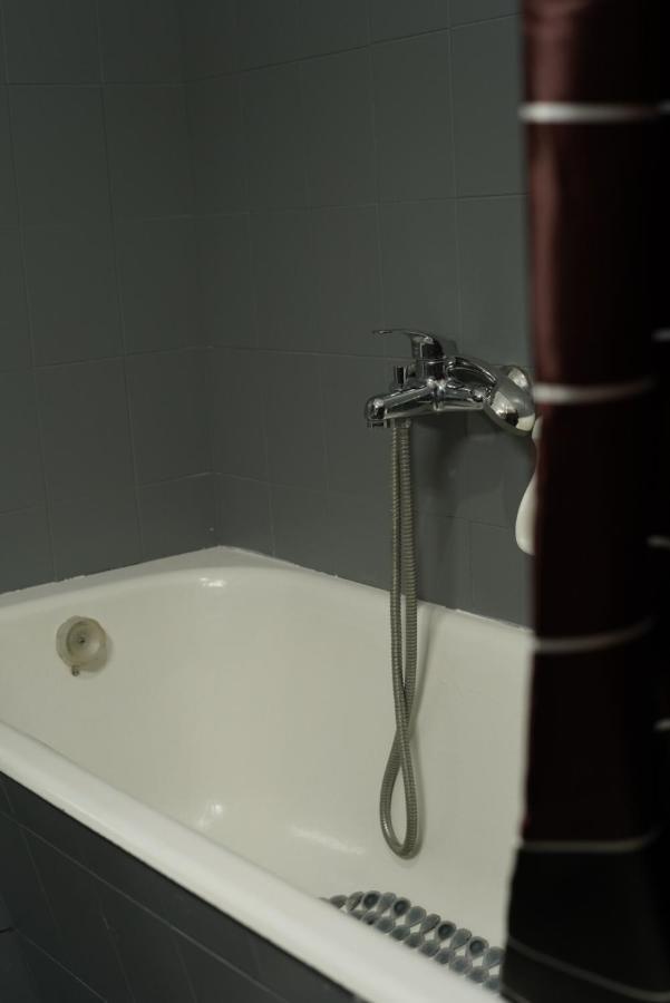 Arados Family Residence Kalampáka Ngoại thất bức ảnh